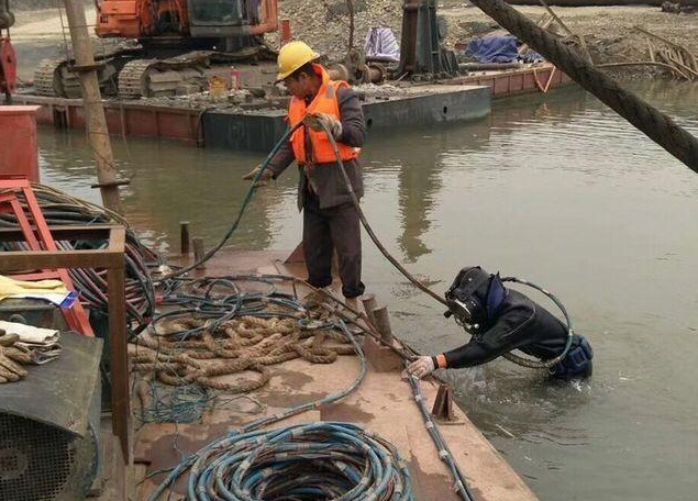 烟台潜水封堵打捞